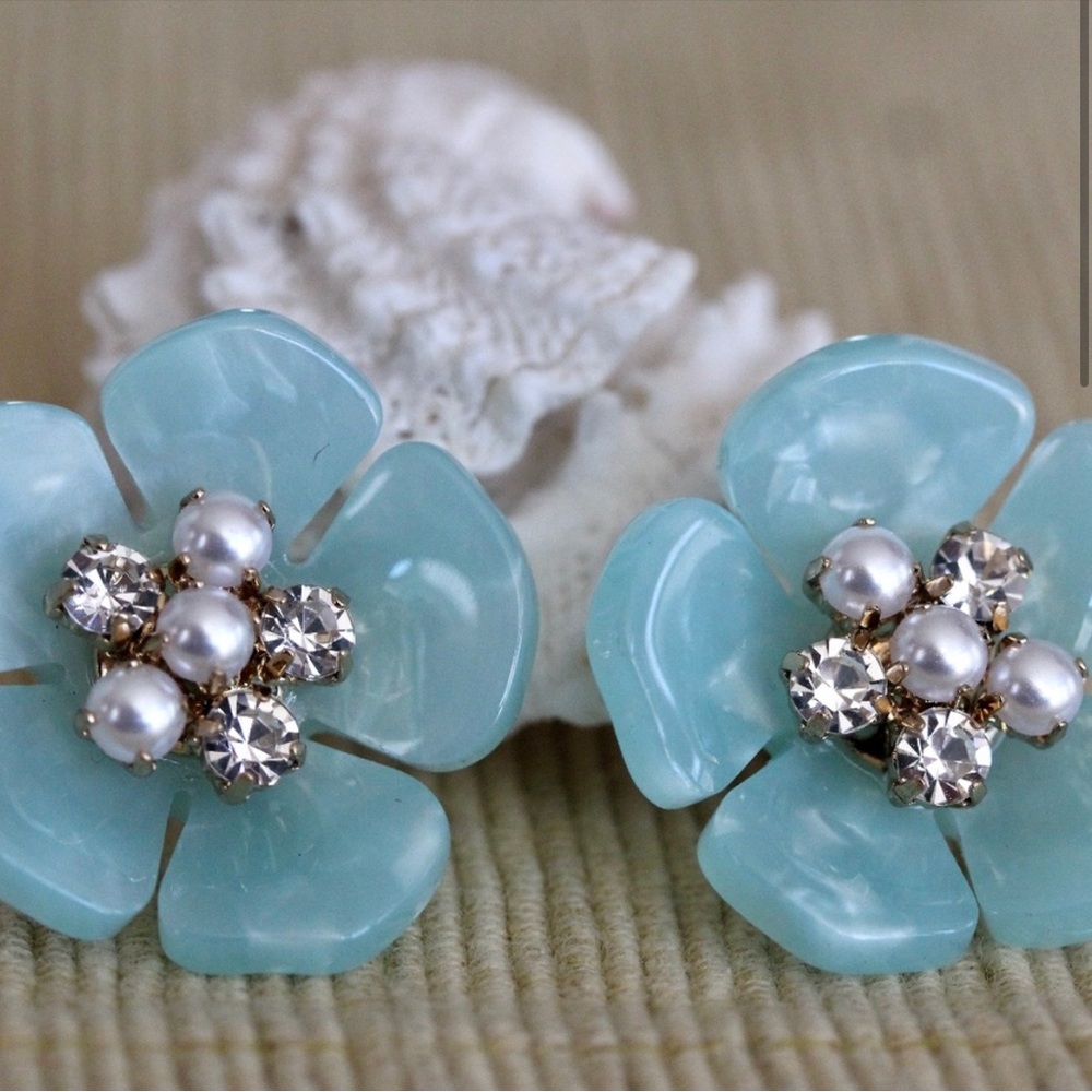 NWT On 34th Gold-Tone Color Pavé & Imitation Pearl Mother-of-Pearl Macy’s - Picture 4 of 5